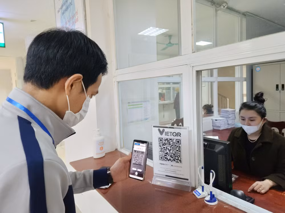 Triển khai thanh toán viện phí qua ứng dụng QR-Code tại Trung tâm Y tế huyện Cẩm Khê (Phú Thọ).