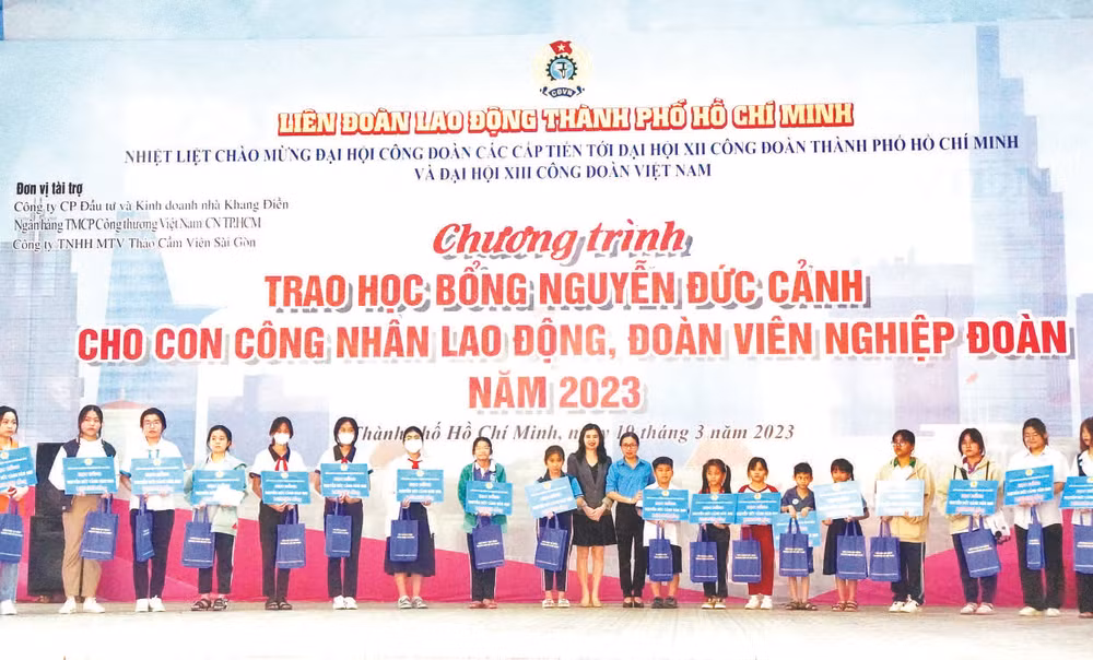 Liên đoàn Lao động Thành phố Hồ Chí Minh tổ chức trao học bổng Nguyễn Đức Cảnh cấp thành phố năm 2023.