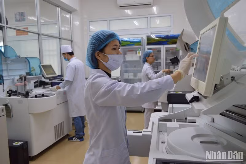 Phòng xét nghiệm của khoa Xét nghiệm - Chẩn đoán hình ảnh - Thăm dò chức năng, Trung tâm CDC tỉnh Thái Bình được Bộ Khoa học và Công nghệ công nhận đạt ISO 15189:2012 ngày 22/2/2024. Phòng xét nghiệm của khoa Xét nghiệm - Chẩn đoán hình ảnh - Thăm dò chức năng, Trung tâm CDC tỉnh Thái Bình được Bộ Khoa học và Công nghệ công nhận đạt ISO 15189:2012 ngày 22/2/2024.