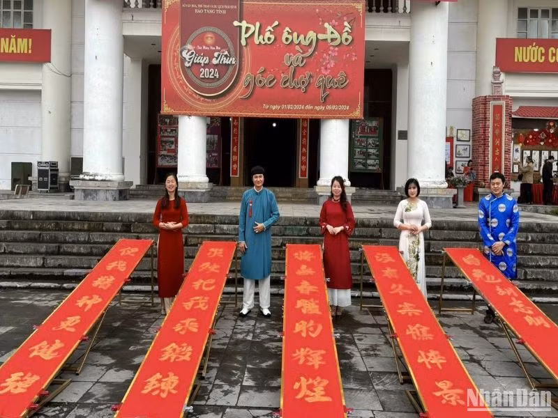 "Phố ông đồ và góc chợ quê" đã được duy trì tổ chức 7 năm qua tại Bảo tàng tỉnh Thái Bình. "Phố ông đồ và góc chợ quê" đã được duy trì tổ chức 7 năm qua tại Bảo tàng tỉnh Thái Bình.