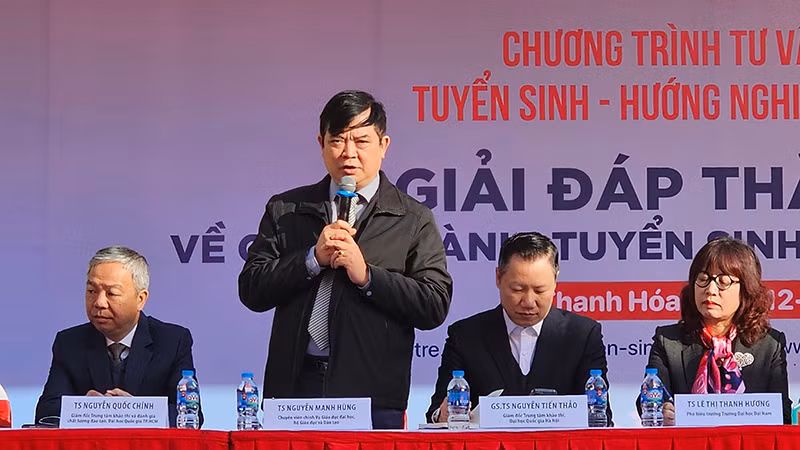 Đại diện Vụ Giáo dục đại học thông tin về điểm mới kỳ thi tuyển sinh năm 2025.