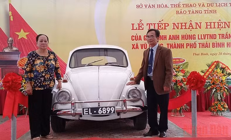 Năm 2017 gia đình Anh hùng lực lượng Vũ trang nhân dân Trần Văn Lai trao tặng xe ô-tô cho Bảo tàng tỉnh Thái Bình để bảo quản lâu dài.