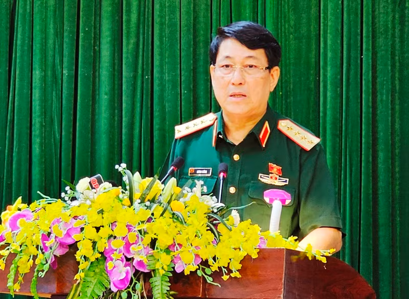 Đại tướng Lương Cường tiếp thu các ý kiến tâm huyết, trách nhiệm của cử tri huyện Thọ Xuân.