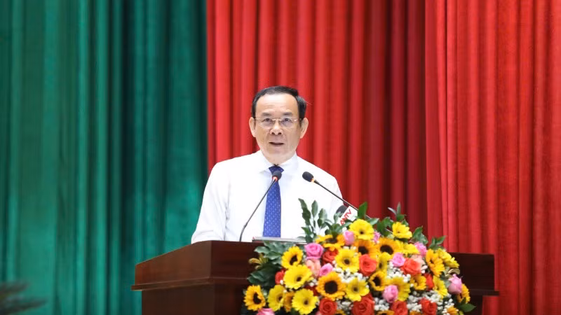 Bí thư Thành ủy Thành phố Hồ Chí Minh phát biểu tại hội nghị.
