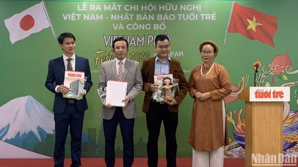 Ra mắt Chi hội Hữu nghị Việt Nam-Nhật Bản Báo Tuổi Trẻ.