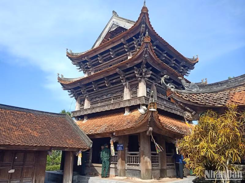 Gác chuông chùa Keo - một biểu tượng văn hóa của tỉnh Thái Bình. Gác chuông chùa Keo - một biểu tượng văn hóa của tỉnh Thái Bình.