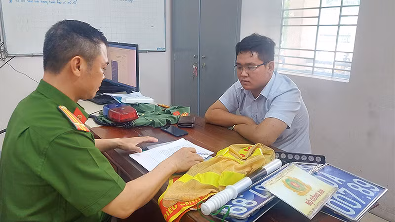 Đối tượng Nguyễn Lê Ngọc Thi tại cơ quan Công an.