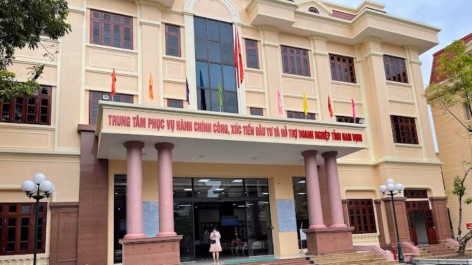 Trung tâm phục vụ hành chính công, kiểm soát thủ tục hành chính và xúc tiến đầu tư tỉnh Nam Định.
