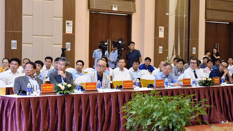 Các chuyên gia, các nhà quản lý, nhà khoa học trong và ngoài nước tham gia Hội thảo. (Ảnh: XUÂN TRƯỜNG)