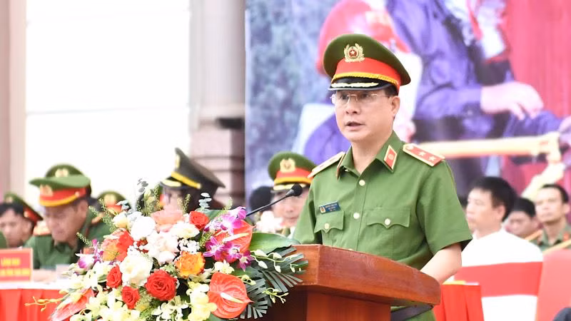 Trung tướng Nguyễn Tuấn Anh, Cục trưởng Cục Cảnh sát Phòng cháy, chữa cháy và cứu nạn, cứu hộ (Bộ Công an) phát biểu tại hội thi. Trung tướng Nguyễn Tuấn Anh, Cục trưởng Cục Cảnh sát Phòng cháy, chữa cháy và cứu nạn, cứu hộ (Bộ Công an) phát biểu tại hội thi.