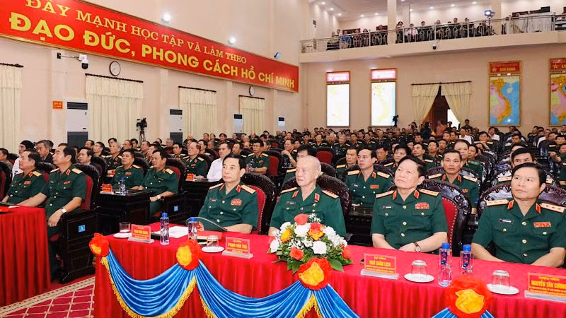 Các đại biểu dự Lễ kỷ niệm. (Ảnh: ĐỨC LAM)