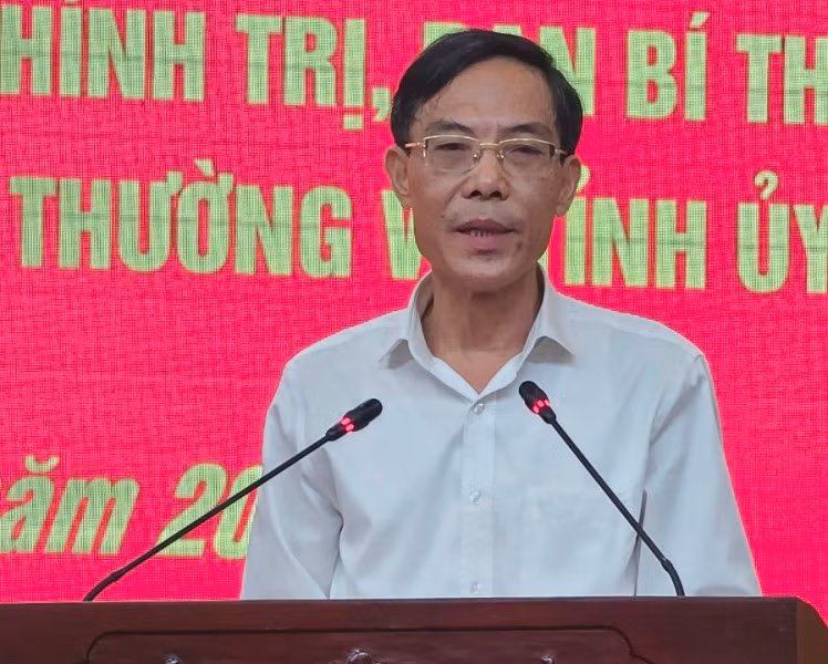 Phó Chủ tịch Ủy ban nhân dân tỉnh Thanh Hóa quán triệt nội dung chỉ thị. Phó Chủ tịch Ủy ban nhân dân tỉnh Thanh Hóa quán triệt nội dung chỉ thị.
