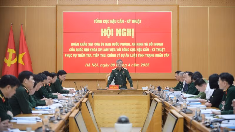 Toàn cảnh buổi làm việc tại Tổng cục Hậu cần-Kỹ thuật.