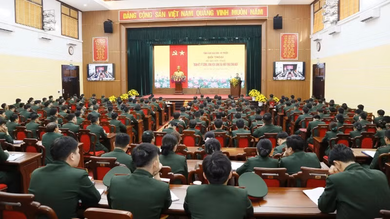 Toàn cảnh buổi đối thoại. Toàn cảnh buổi đối thoại.