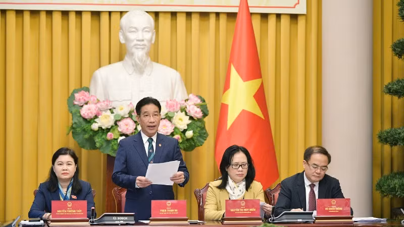 Phó Chủ nhiệm Văn phòng Chủ tịch nước Phạm Thanh Hà chủ trì họp báo. Phó Chủ nhiệm Văn phòng Chủ tịch nước Phạm Thanh Hà chủ trì họp báo.
