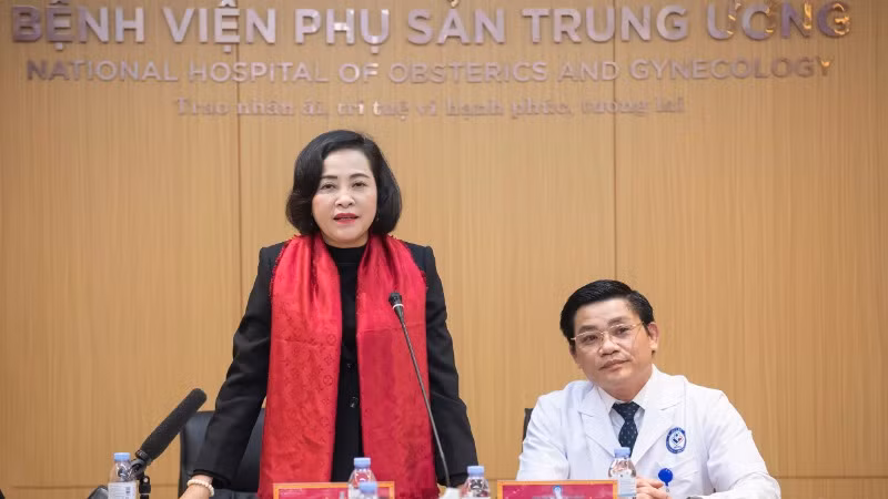 Phó Chủ tịch Quốc hội Nguyễn Thị Thanh phát biểu.