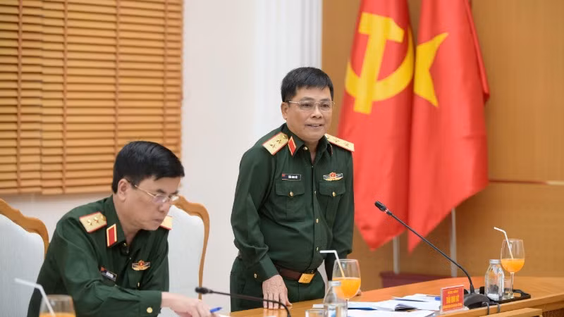 Trung tướng Trần Minh Đức, Chủ nhiệm Tổng cục Hậu cần-Kỹ thuật phát biểu tại buổi làm việc. Trung tướng Trần Minh Đức, Chủ nhiệm Tổng cục Hậu cần-Kỹ thuật phát biểu tại buổi làm việc.