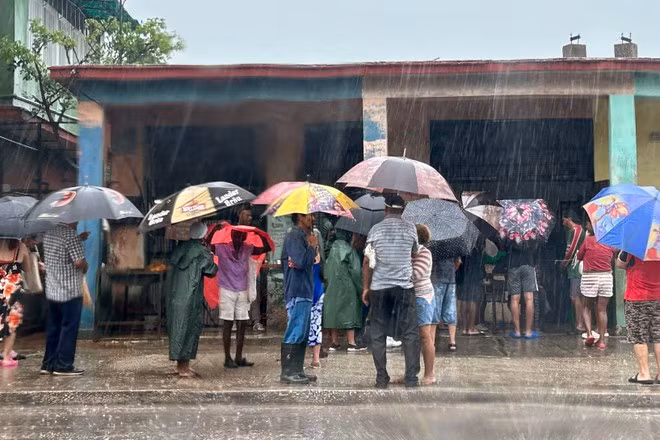 Mưa lớn tại Rio de Janeiro, Brazil ngày 22/3/2024. (Ảnh: AFP/TTXVN)
