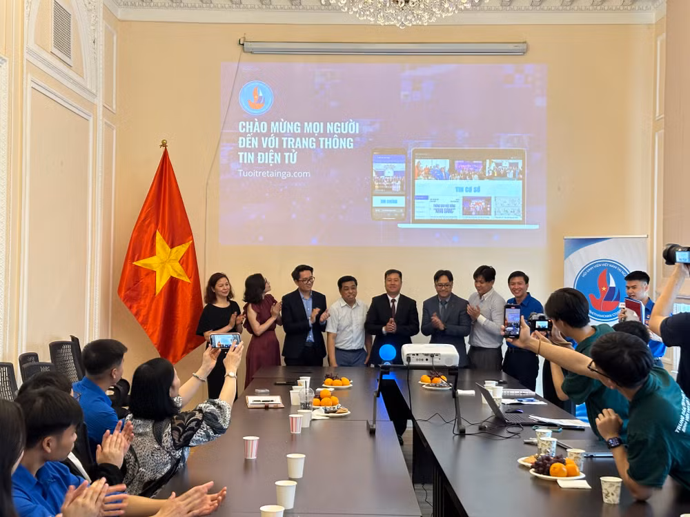 Trang web Tuổi trẻ tại Nga chính thức ra mắt. (Ảnh: THÙY VÂN) Trang web Tuổi trẻ tại Nga chính thức ra mắt. (Ảnh: THÙY VÂN)