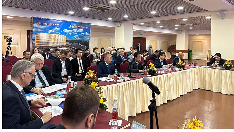 Hội thảo được tổ chức trực tiếp và trực tuyến tại các điểm cầu. (Ảnh: THÙY VÂN)