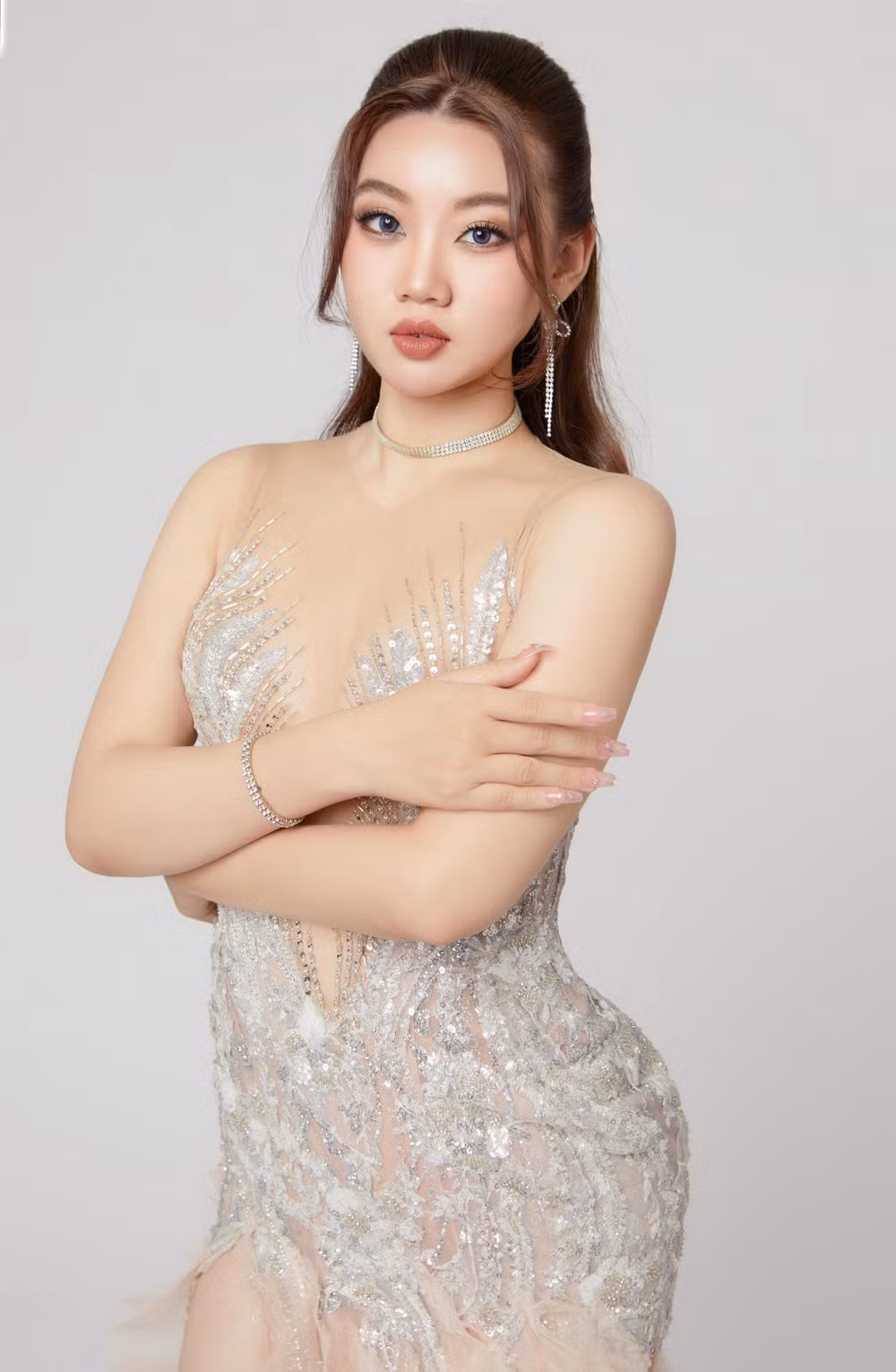 Thí sinh Trần Vũ Gia Hân - SBD 525 đến từ TP Hồ Chí Minh. Thí sinh Trần Vũ Gia Hân - SBD 525 đến từ TP Hồ Chí Minh.