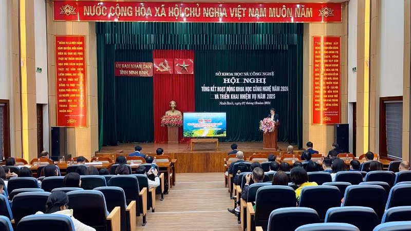 Quang cảnh hội nghị.