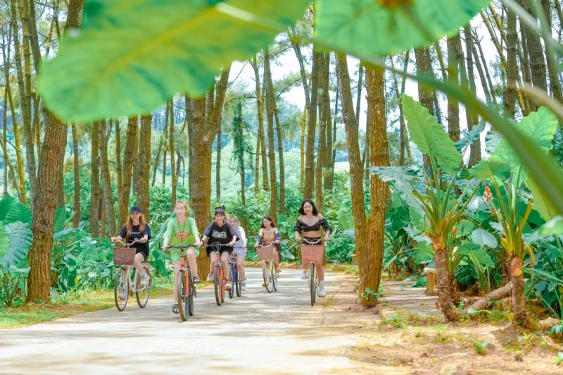 Du lịch sinh thái đang là thế mạnh của huyện Nho Quan trong những năm gần đây.