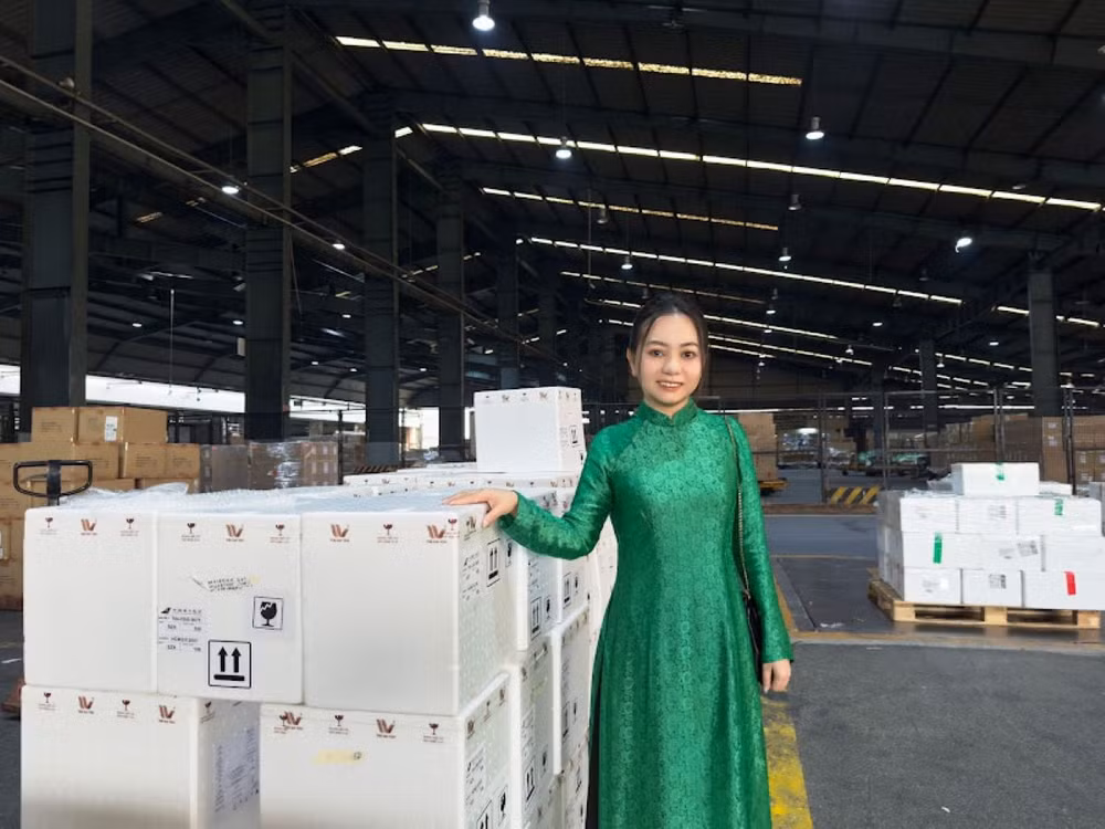 Bà Trần Thanh Hải, CEO Công ty Hải Yến Nha Trang cho biết: “The Hải Yến chọn đường hàng không để vận chuyển xuất khẩu yến sào với mong muốn bảo đảm chất lượng sản phẩm ở mức tối ưu nhất.