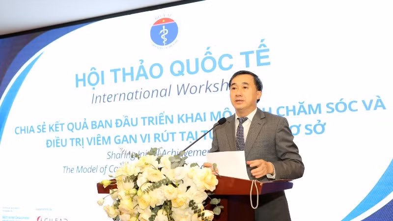 Thứ trưởng Y tế Trần Văn Thuấn phát biểu tại Hội thảo Thứ trưởng Y tế Trần Văn Thuấn phát biểu tại Hội thảo
