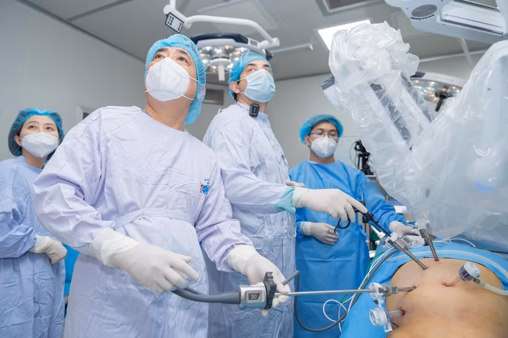 Một ca phẫu thuật nội soi tại Bệnh viện K Một ca phẫu thuật nội soi tại Bệnh viện K