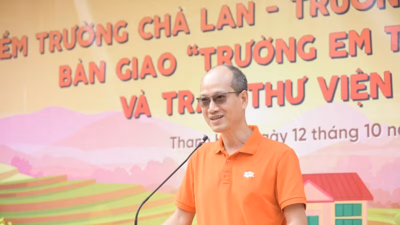 Phó Tổng Giám đốc Tập đoàn FPT Nguyễn Thế Phương chia sẻ tại lễ khánh thành điểm trường Chà Lan.