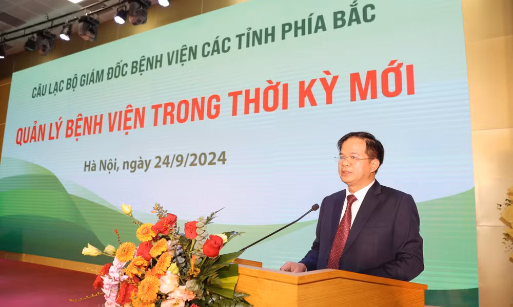 PGS,TS Đào Xuân Cơ, Giám đốc Bệnh viện Bạch Mai, Chủ nhiệm Câu lạc bộ Giám đốc bệnh viện các tỉnh phía bắc phát biểu.