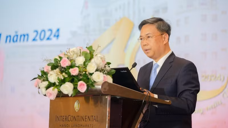 PGS,TS Nguyễn Hà Thanh, Viện trưởng Viện Huyết học-Truyền máu Trung ương phát biểu tại hội nghị.