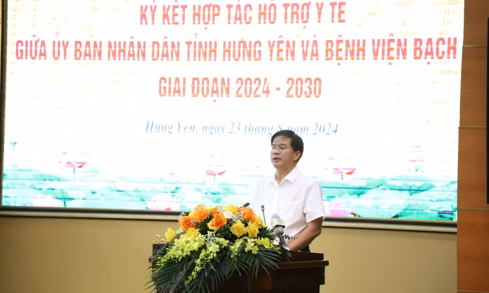 PGS, TS Đào Xuân Cơ - Giám đốc Bệnh viện Bạch Mai phát biểu tại Hội nghị. PGS, TS Đào Xuân Cơ - Giám đốc Bệnh viện Bạch Mai phát biểu tại Hội nghị.
