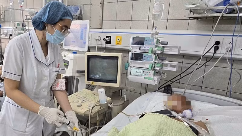 Quá trình điều trị cho bệnh nhi. Quá trình điều trị cho bệnh nhi.