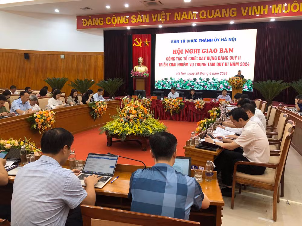 Toàn cảnh hội nghị.
