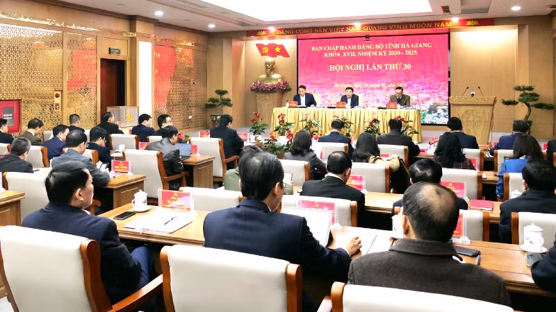 Toàn cảnh hội nghị.