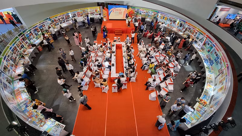 Khu vực trưng bày ấn phẩm của các địa phương tại Hội Báo toàn quốc năm 2022. Ảnh: MINH HOA