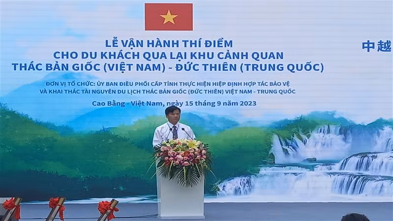 Lãnh đạo tỉnh Cao Bằng phát biểu ý kiến tại buổi lễ.