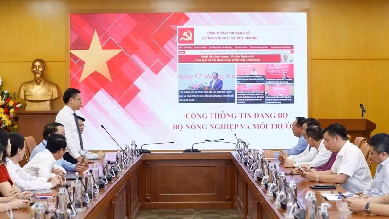 Giao diện Cổng thông tin Đảng bộ Bộ Nông nghiệp và Môi trường và Trang thông tin Đại hội Đại biểu Đảng bộ Bộ Nông nghiệp và Môi trường nhiệm kỳ 2025-2030 tại địa chỉ: https://dangbo.mae.gov.vn. (Ảnh: KHƯƠNG TRUNG)