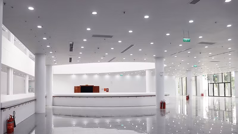 Công trình Trung tâm hội nghị và triển lãm tỉnh Quảng Ngãi có cảnh quan kiến trúc hài hòa, hạ tầng kỹ thuật đồng bộ, trang thiết bị, tiện nghi sử dụng hiện đại. Công trình Trung tâm hội nghị và triển lãm tỉnh Quảng Ngãi có cảnh quan kiến trúc hài hòa, hạ tầng kỹ thuật đồng bộ, trang thiết bị, tiện nghi sử dụng hiện đại.