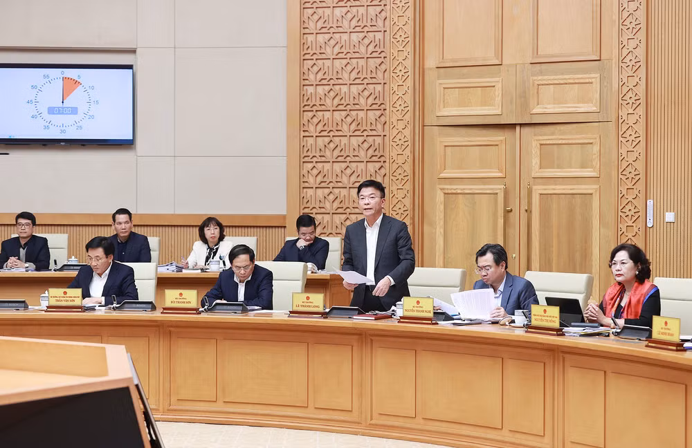 Bộ trưởng Tư pháp Lê Thành Long phát biểu. (Ảnh: TRẦN HẢI)
