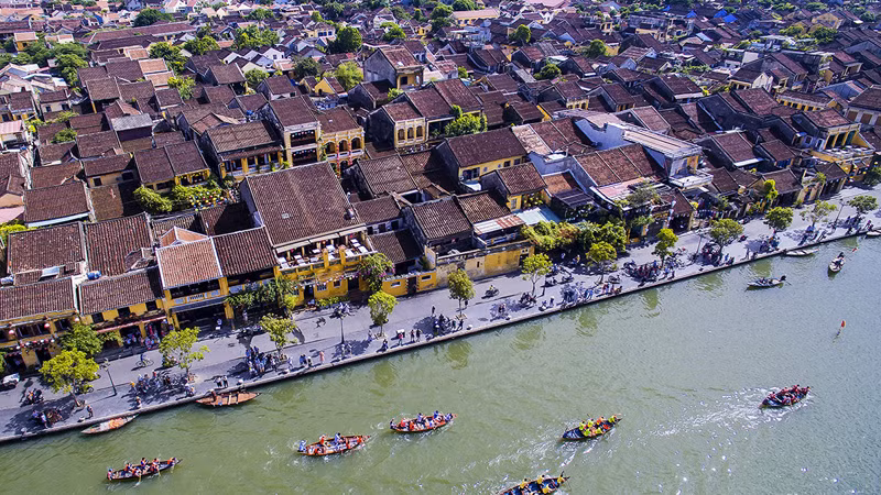 Phố cổ Hội An bên sông Hoài. (Ảnh: Cục Du lịch quốc gia Việt Nam) Phố cổ Hội An bên sông Hoài. (Ảnh: Cục Du lịch quốc gia Việt Nam)