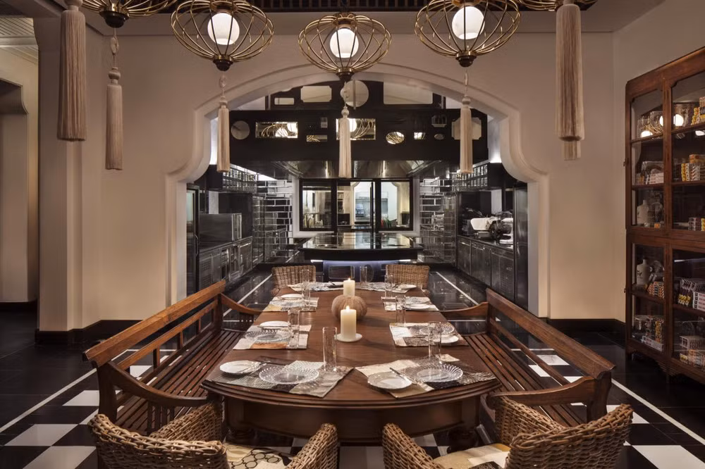 Nhà hàng “fine-dining” La Maison 1888 thuộc khu nghỉ dưỡng InterContinental Danang Sun Peninsula Resort. Nhà hàng “fine-dining” La Maison 1888 thuộc khu nghỉ dưỡng InterContinental Danang Sun Peninsula Resort.