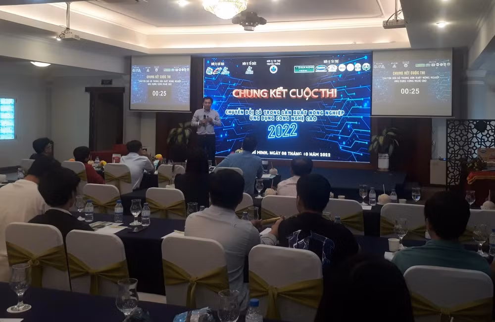 Trao giải Cuộc thi Chuyển đổi số trong sản xuất nông nghiệp ứng dụng công nghệ cao