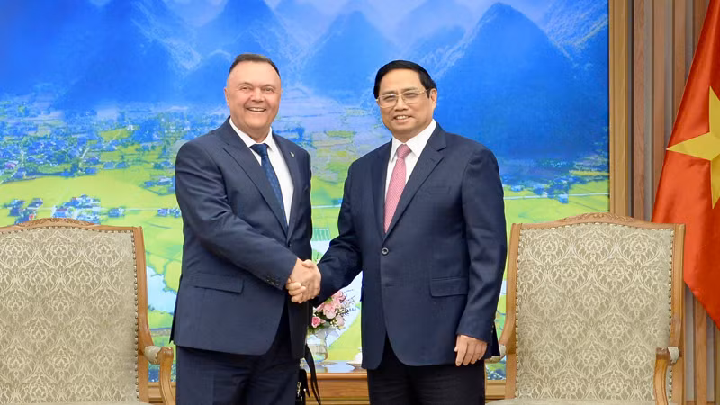 Thủ tướng Phạm Minh Chính tiếp ông Ivan Petrov, Chủ tịch Liên đoàn các Hiệp hội Giao nhận vận tải quốc tế (FIATA).