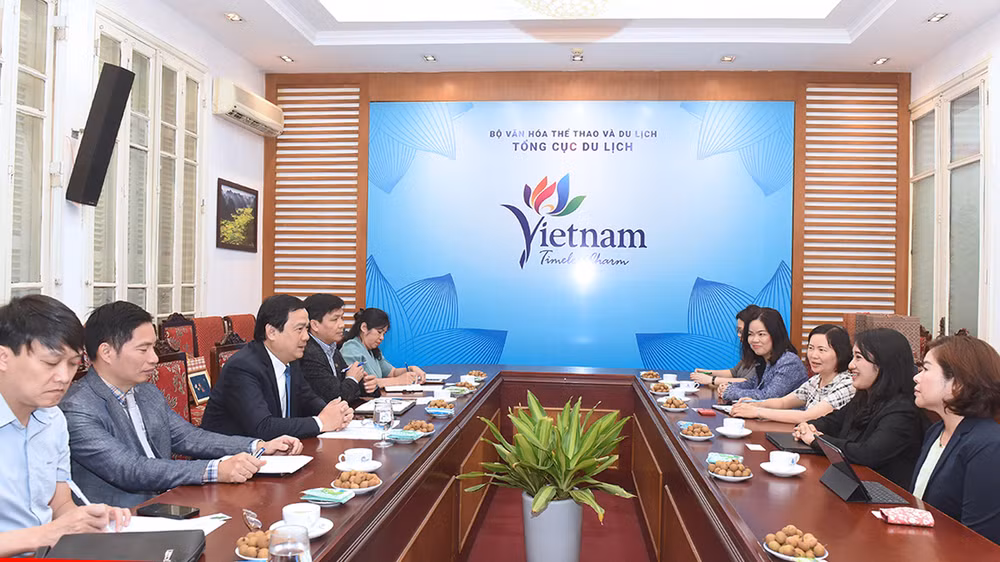 Toàn cảnh buổi làm việc (Ảnh: Tổng cục Du lịch) Toàn cảnh buổi làm việc (Ảnh: Tổng cục Du lịch)