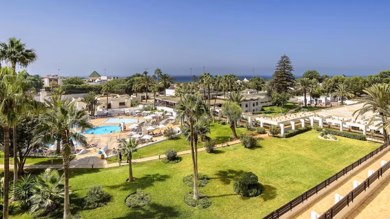Thành phố ven biển sôi động Agadir là điểm nghỉ dưỡng hợp lý cho cả gia đình. (Ảnh: Booking.com) Thành phố ven biển sôi động Agadir là điểm nghỉ dưỡng hợp lý cho cả gia đình. (Ảnh: Booking.com)