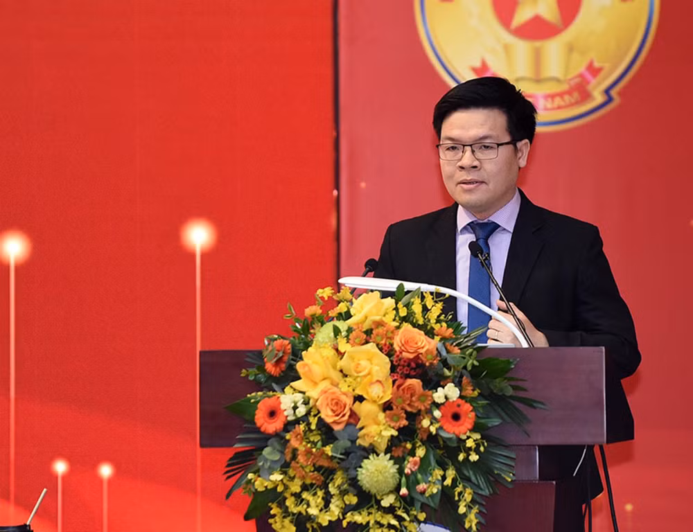 Ông Nguyễn Viết Lâm, đại diện doanh nghiệp trình bày tham luận tại Hội nghị. Ông Nguyễn Viết Lâm, đại diện doanh nghiệp trình bày tham luận tại Hội nghị.