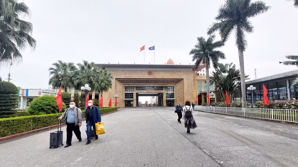 Cửa khẩu quốc tế Móng Cái. (Ảnh: Thúy Hà)